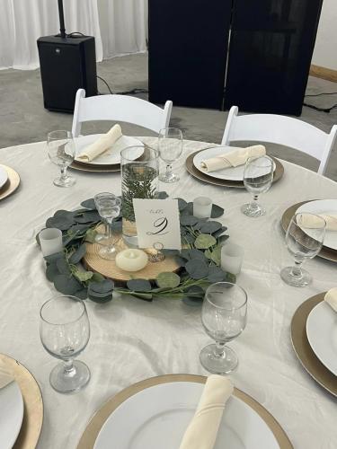 rustic wedding reception table place setting
